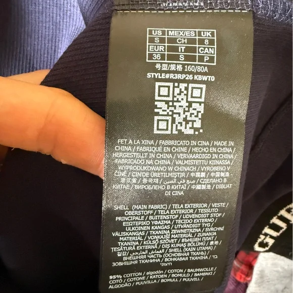 Guess blue tshirt - Picture 8 of 8